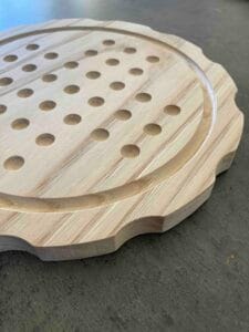 jeu du solitaire en châtaignier création Woody Woods Design entreprise individuelle française de création de jeux en bois (Gard) jeu en vente sur le site : www.woody-woods-design.fr