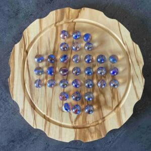 Jeu du solitaire en olivier création Woody Woods Design entreprise individuelle française de création de jeux en bois (Gard) jeu en vente sur le site