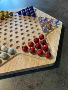 jeu des Dames Chinoises en chêne création Woody Woods Design entreprise individuelle française de création de jeux en bois (Gard) jeu en vente sur le site : www.woody-woods-design.fr