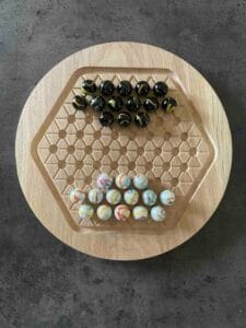 jeu de l'Abalone en chêne création Woody Woods Design entreprise individuelle française de création de jeux en bois (Gard) jeu en vente sur le site : www.woody-woods-design.fr